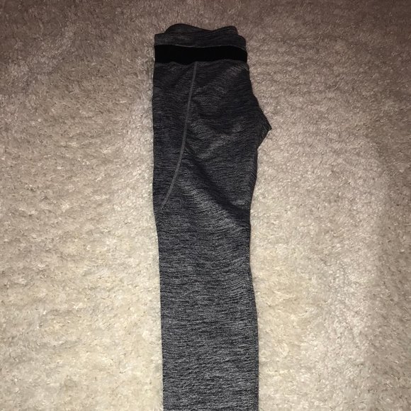 Fitted Low Rise Leggings - Picture 3 of 3
